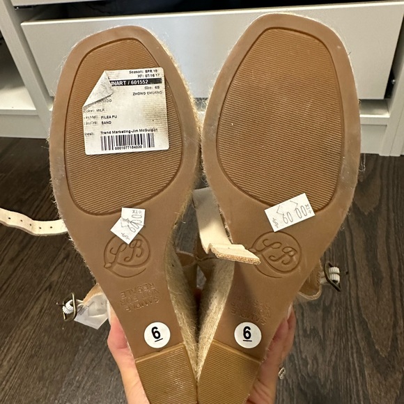 LUCKY BRAND WEDGES - Picture 3 of 3